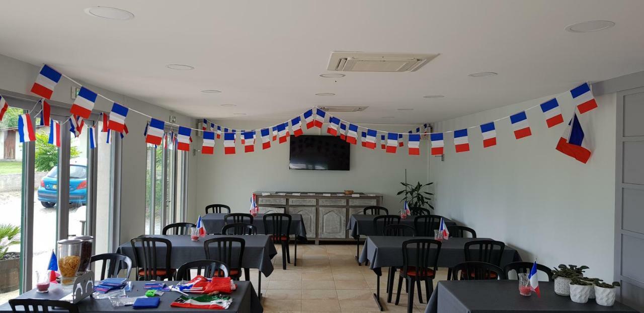 Logis Hotel Horus Restaurant Les Bruyeres Toulenne Eksteriør billede